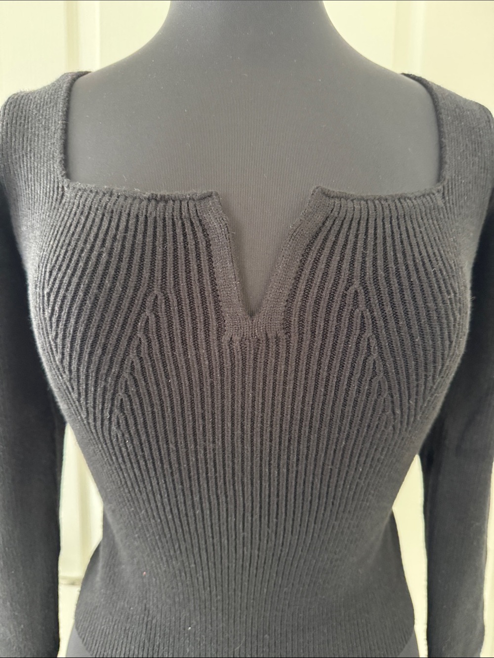 Lulu's Black Ribbed V-Notch Long Sleeve Sweater Top - Picture 2 of 4